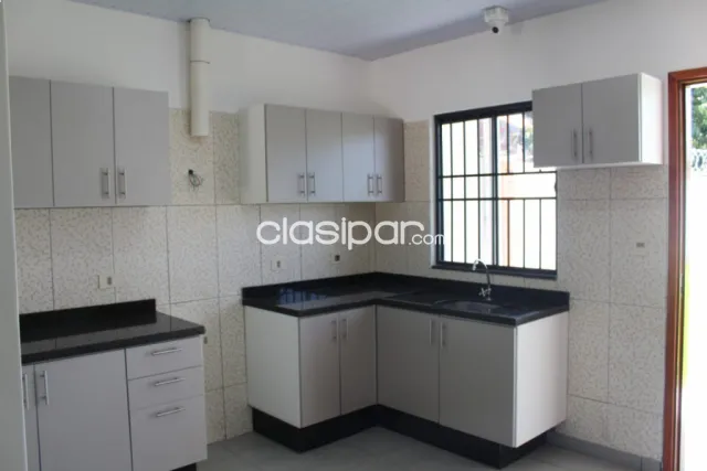 Chalet a estrenar barrio mbocayaty - Ñemby, foto 2