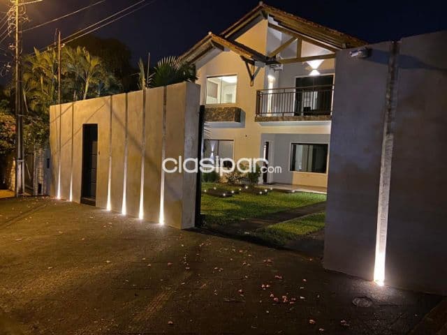 hermosa casa ubicada en la ciudad de lambare