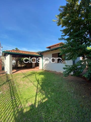 En venta casa de 3 habitaciones en San Lorenzo