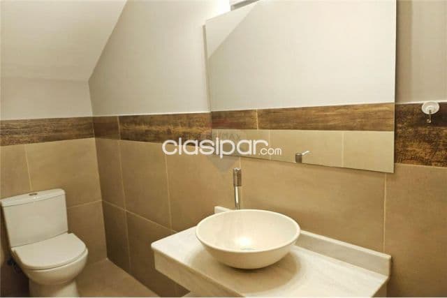 Hermoso y amplio duplex de 3 habitaciones con piscina y quincho en barrio Herrera