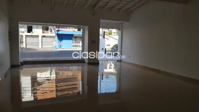 Salón comercial en Asunción sobre avenida peru cod 3143 — foto 3