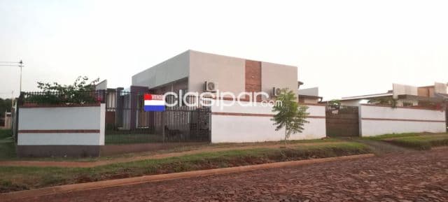 casa en esquina en el barrio Valdéz de Cambyreta: 3 habitaciones y 2 baños — foto 1