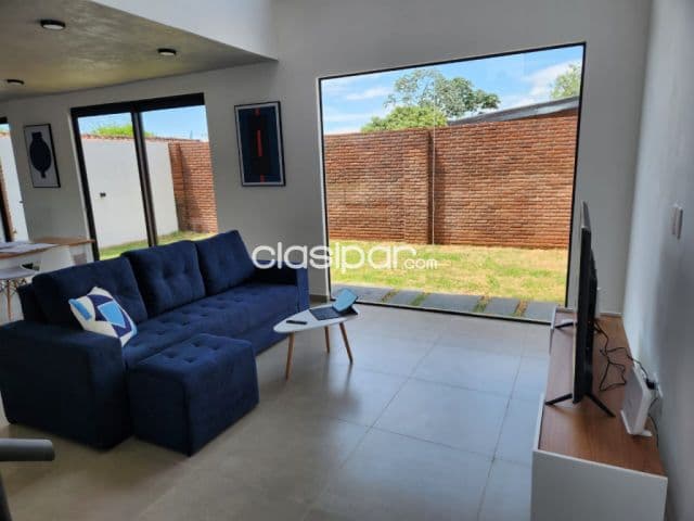 dúplex en el barrio María Auxiliadora, Encarnación: 3 habitaciones y 3 baños, foto 1