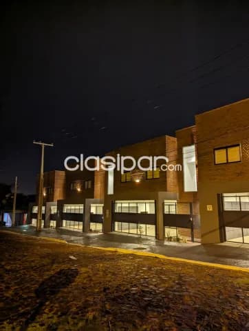 dúplex en el barrio María Auxiliadora, Encarnación: 3 habitaciones y 3 baños, foto 3