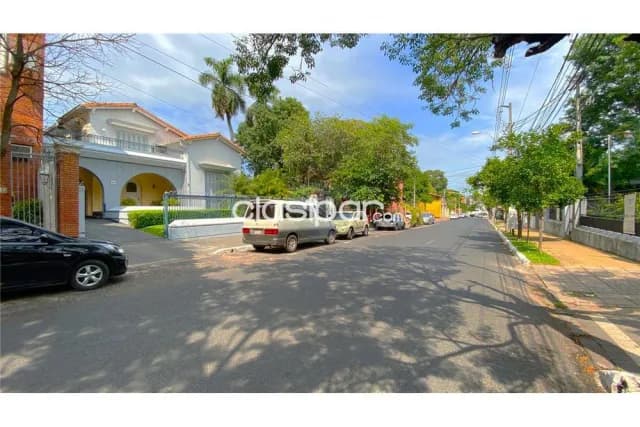 Importante propiedad a la venta de 1.012 m2 de terreno en el Barrio Las Mercedes de Asunci — foto 3