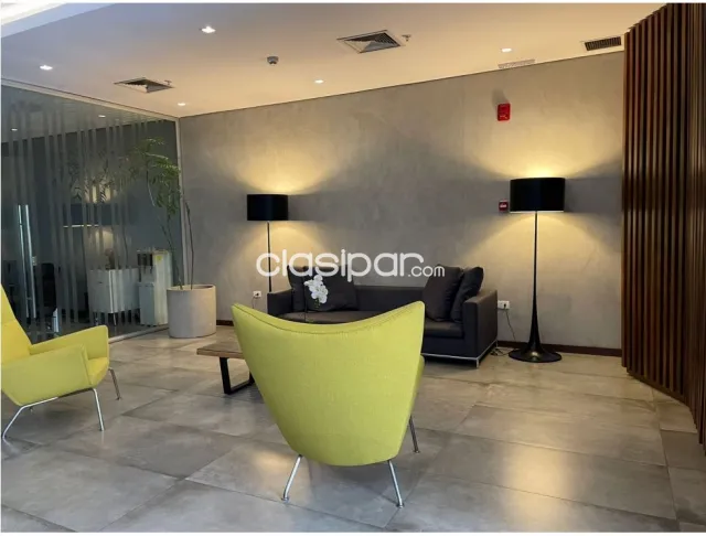Salón comercial en el centro de Luque cod 1619 — foto 3