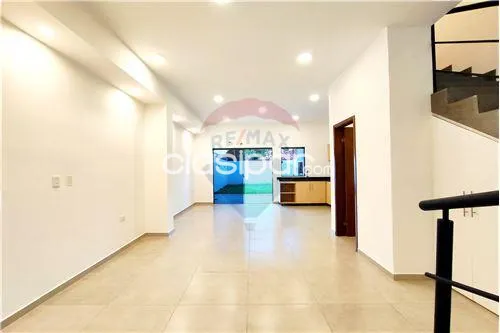 Duplex a estrenar en Luque!! — foto 2