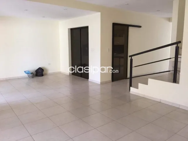 Casa en loma merlo Luque zona conmebol cód. 3229, foto 4