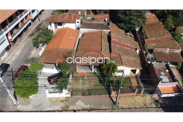 Casa - Venta - Paraguay Asunción San Vicente VENDO PROPIEDAD SOBRE EN BARRIO SAN VICENTE, foto 2