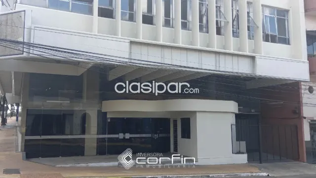 Imponente local comercial céntrico para empresas 2450 m2 de construcción en en esquina, foto 3