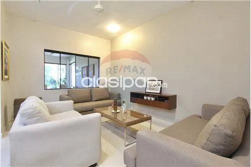 En venta prestigiosa residencia en ycua sati — foto 4