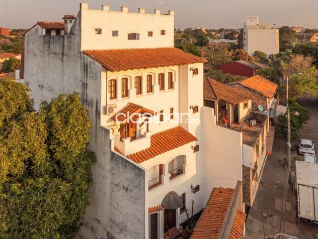 En venta Residencia de Estilo Mediterráneo en Villa Aurelia de Asunción