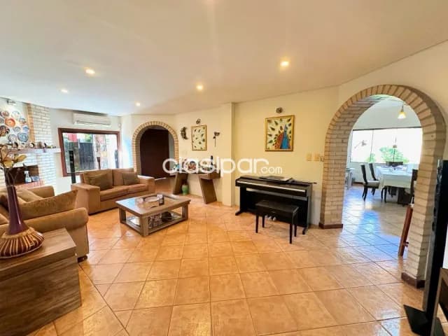 Residencia en Luque barrio villa adela cód. 3748 — foto 3