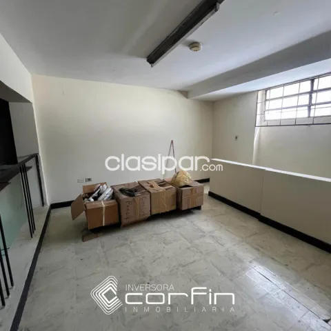 Salón de dos pisos en excelente estado, ubicado en el centro de Asunción — foto 4