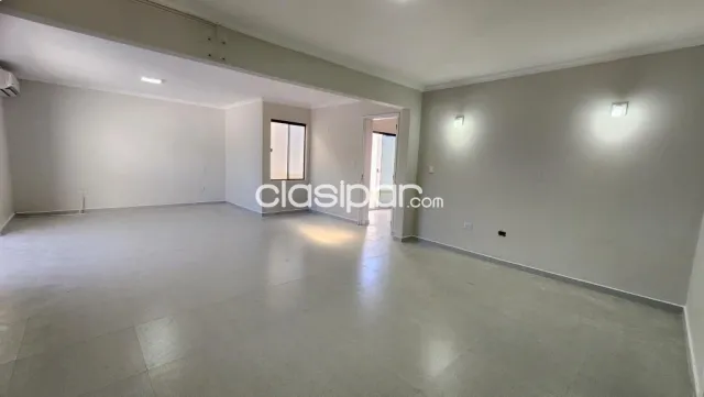 Amplia casa en alquiler en Barrio Mcal Estigarribia, foto 3