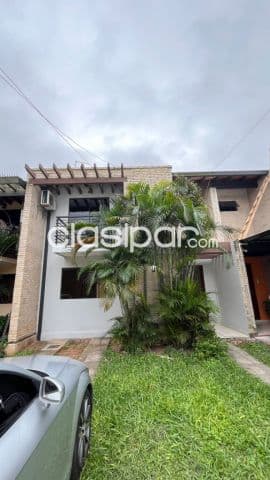 duplex en condominio en Santo Domingo lambare