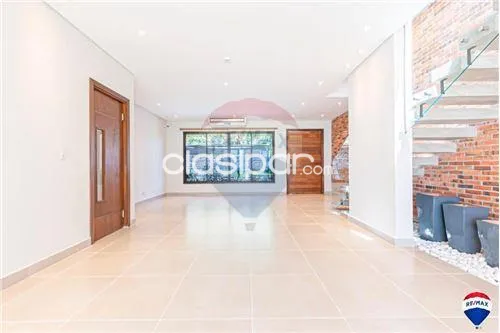 Amplio duplex en Fernando de la Mora-zona norte!, foto 2