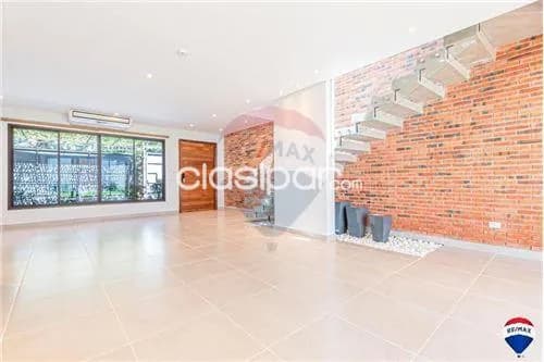 Amplio duplex en Fernando de la Mora-zona norte!, foto 3