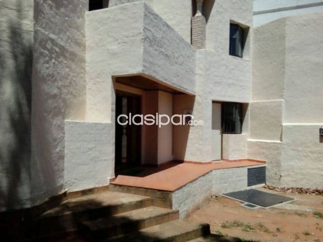 Amplio Duplex en Venta Barrio Los Laureles 3 suites