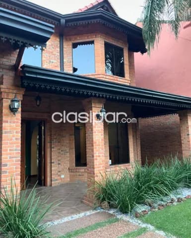 Los laureles: Elegante residencia, 5 dormit, jardín, piscina, 3.500 usd, foto 3