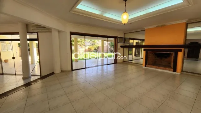 Amplia residencia en venta en Barrio San Vicente — foto 3