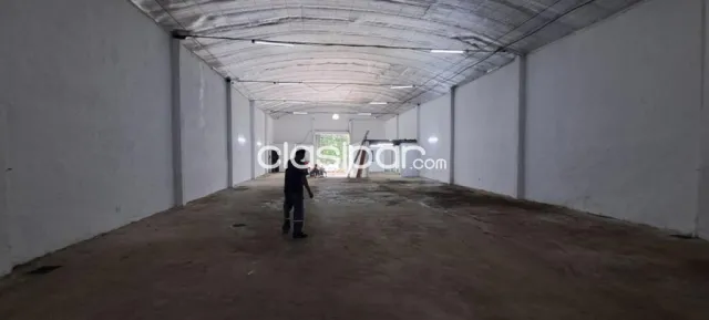 Fdo. De la mora, prox. Avda. Mcal. Lopez: 800 m2, deposito p/ usos diversos, 8.500.000 gs — foto 4