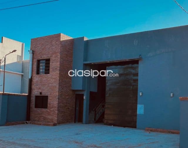 Mariano Roque Alonso: Impecable deposito a estrenar, 351 m2 + oficinas, 9.000.000 gs