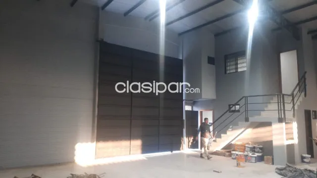 Mariano Roque Alonso: Impecable deposito a estrenar, 351 m2 + oficinas, 9.000.000 gs — foto 3