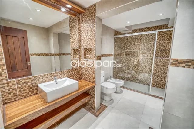 Hermosa residencia de 1580m2 en barrio Carmelitas, foto 5