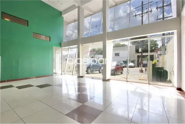 En Alquiler Propiedad Comercial — foto 3