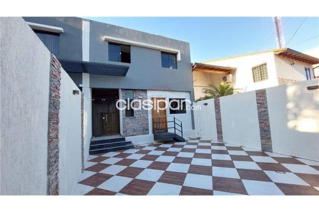 En Venta Duplex Con Patio — foto 1