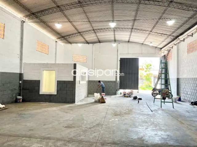 En Alquiler Depósito Zona Madame Lynch A320 — foto 4
