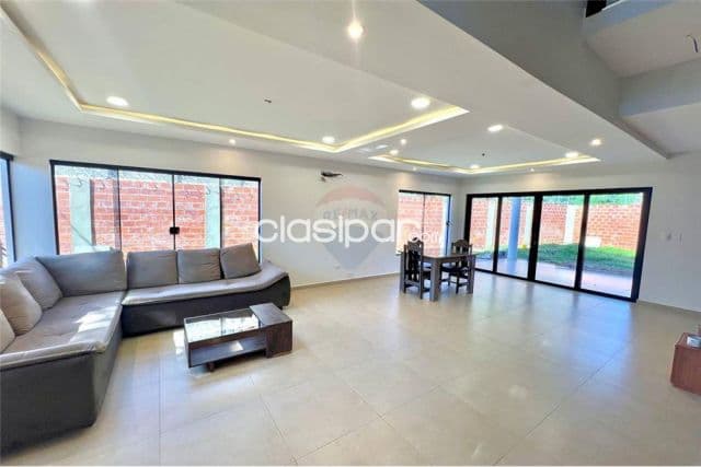 Casa - venta - paraguay central San Lorenzo hermosa casa en San Lorenzo b° sagrada familia