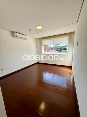 Mburucuya, 1er. Pdte: Elegante, a estrenar, casa pareada, 3 niveles, jardín, piscina, foto 4