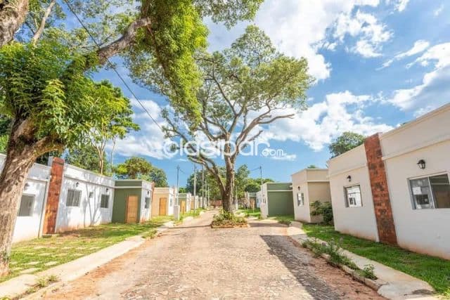 Chalet a estrenar en b° cerrado en isla bogado Luque cód. 4106