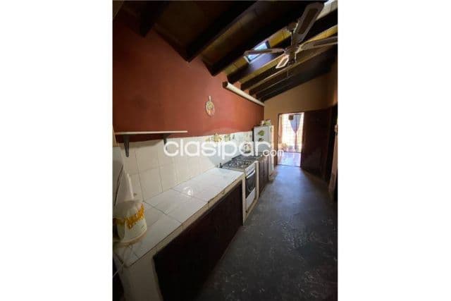 Casa 4 hab. A 50 mtrs de avda.colon y montevideo-bo.tacumbu y a 4 min.del col.cristo