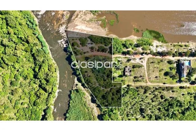 Terreno 1 hectarea en limpio a orillas del riacho san francisco ideal p/todo desarro — foto 2
