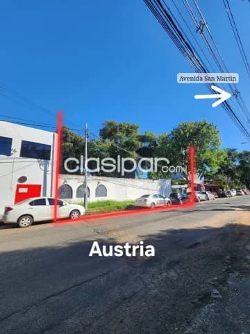 En Venta Amplio terreno en Ykua Sati, sobre la calle Austria casi San Martin — foto 2