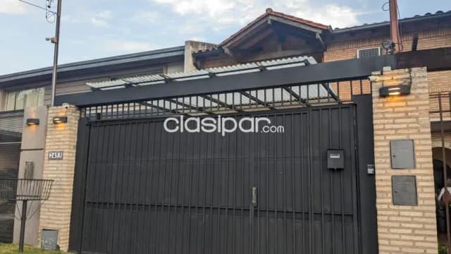 Amplio duplex en barrio mburucuya — foto 2