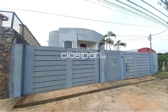 Amplia residencia en Mariano Roque Alonso, foto 5