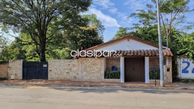 📣amplia propiedad en venta, a 5 min de la av mariscal lópez, laguna satí-fdo zona norte