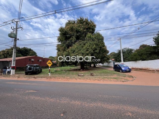 Terreno en esquina - Valle Pucu calle Mariscal F. S. Lopez
