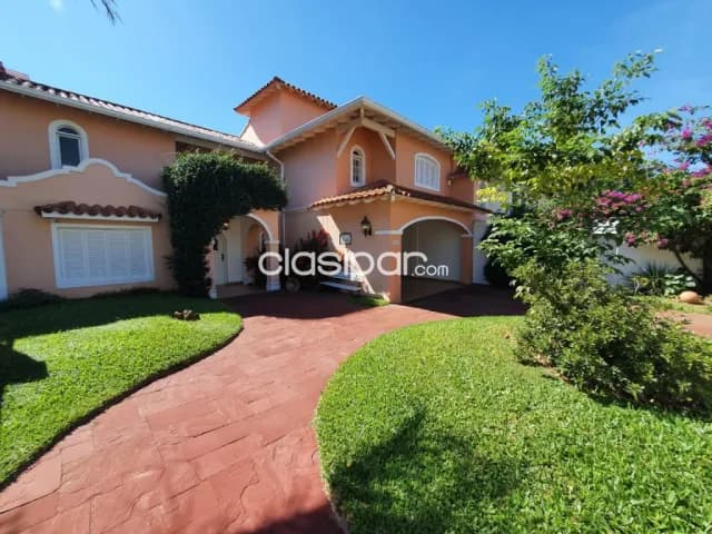 En Venta Hermosa Residencia en Barrio Mburucuya-CLHO4901702 — foto 2