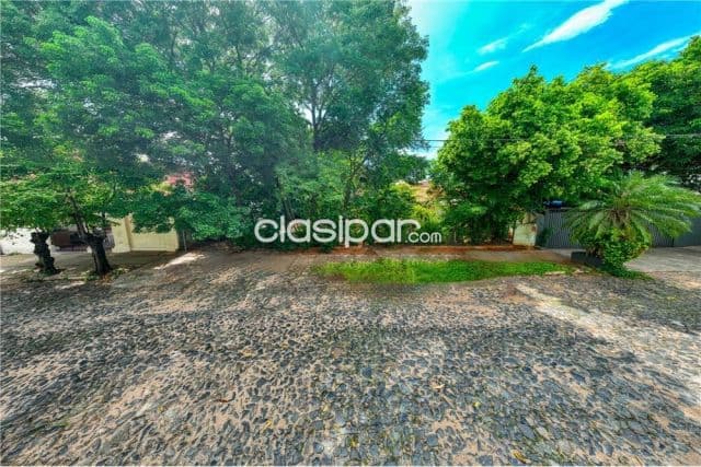 Terreno en los Laureles 600m2