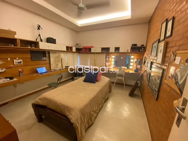 Hermosa Casa de 360 m2 en el Barrio Mburucuya - CLHO6247590 — foto 5