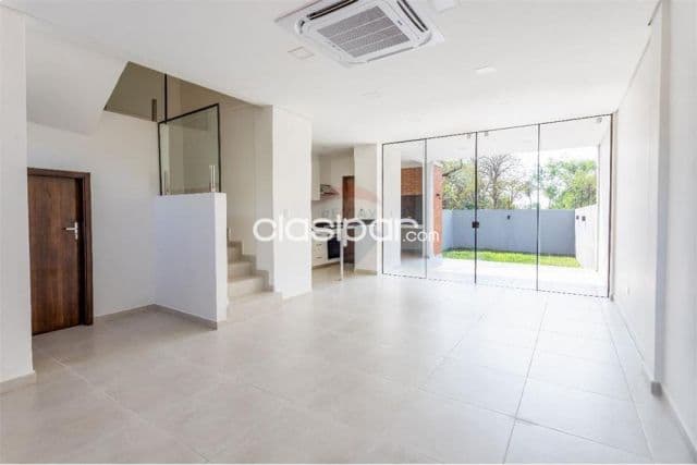 Moderno Dúplex de 3 dorm en Loma Merlo, Luque
