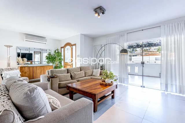 Casa en Planta Baja en Villa Morra por 300.000 USD — foto 2