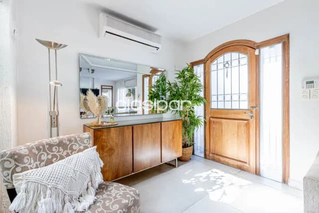 Casa en Planta Baja en Villa Morra por 300.000 USD — foto 4
