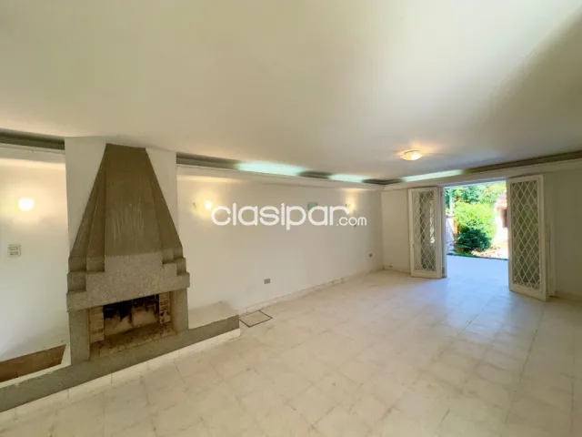 En venta amplia e imponente residencia en barrio san vicente — foto 3