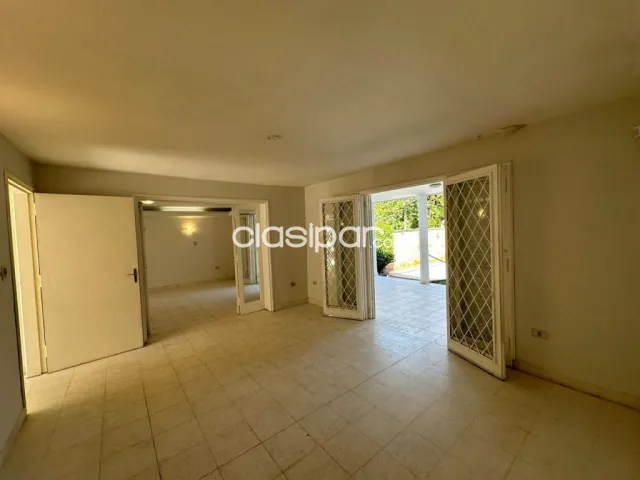 En venta amplia e imponente residencia en barrio san vicente — foto 4